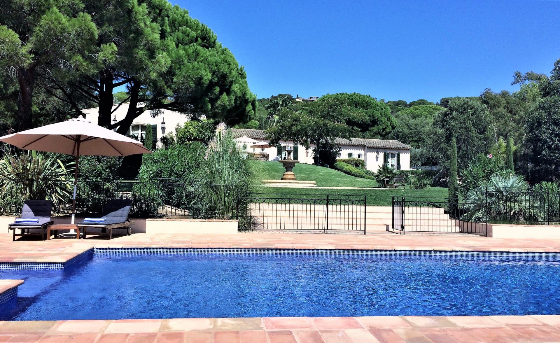 A GATED AND HEATED SWIMMING POOL IN A HOLIDAY VILLA RENTAL IN SOUTH OF FRANCE