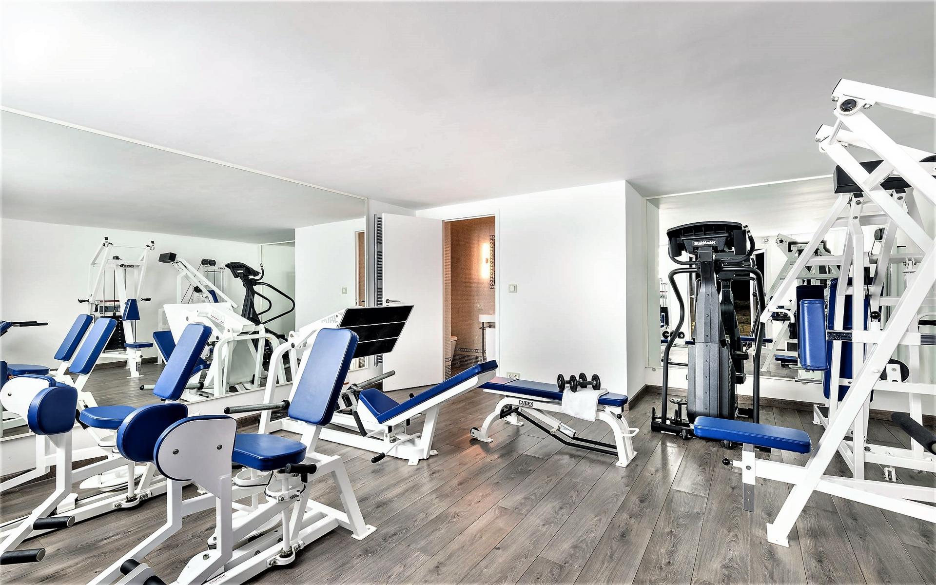 THE GYM SPACE IN VILLA ROSE FOR  A LITTLE BIT OF EXERCISE