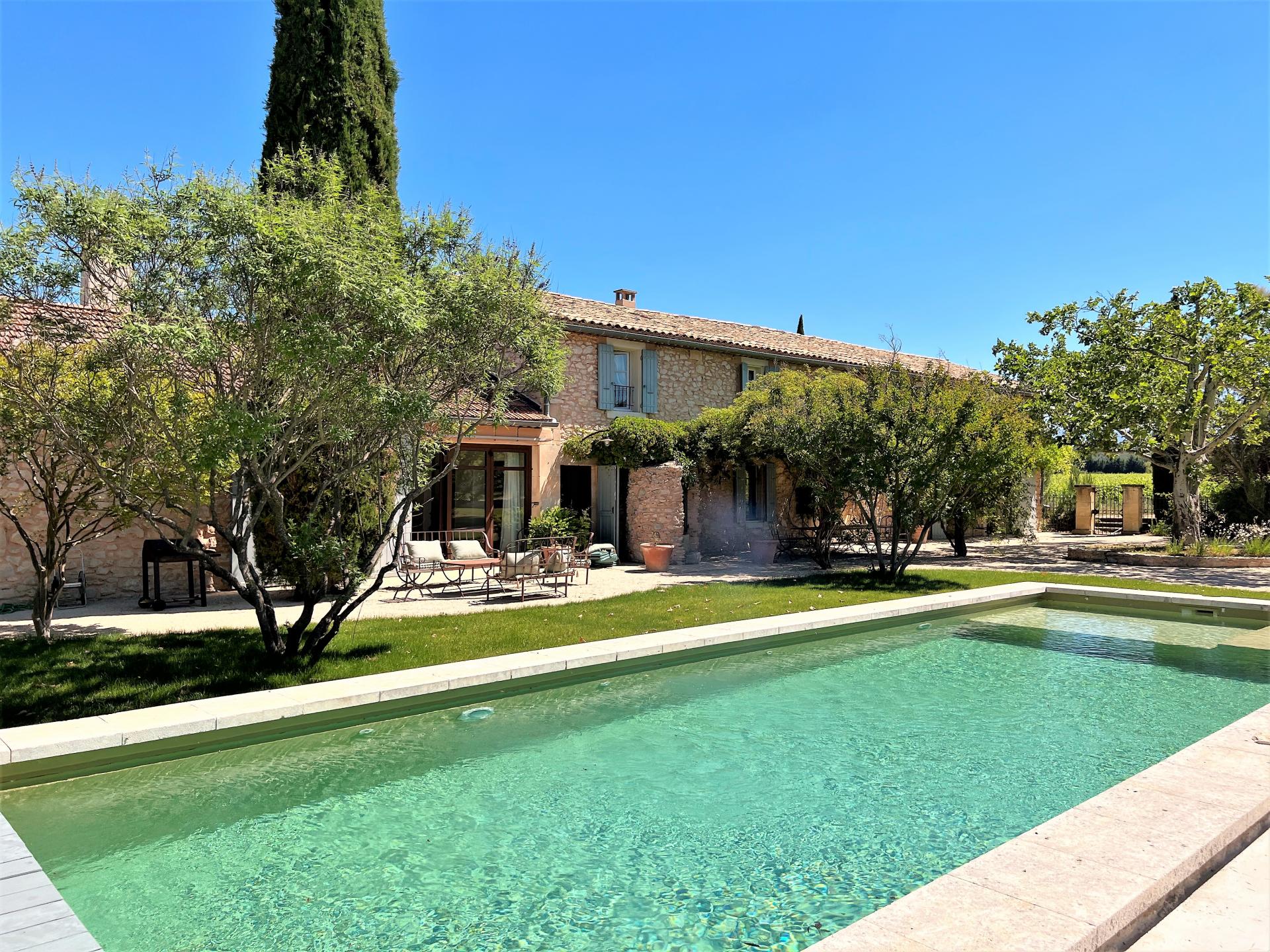 Property UN MAS A ROUSSILLON Grand Properties Collection