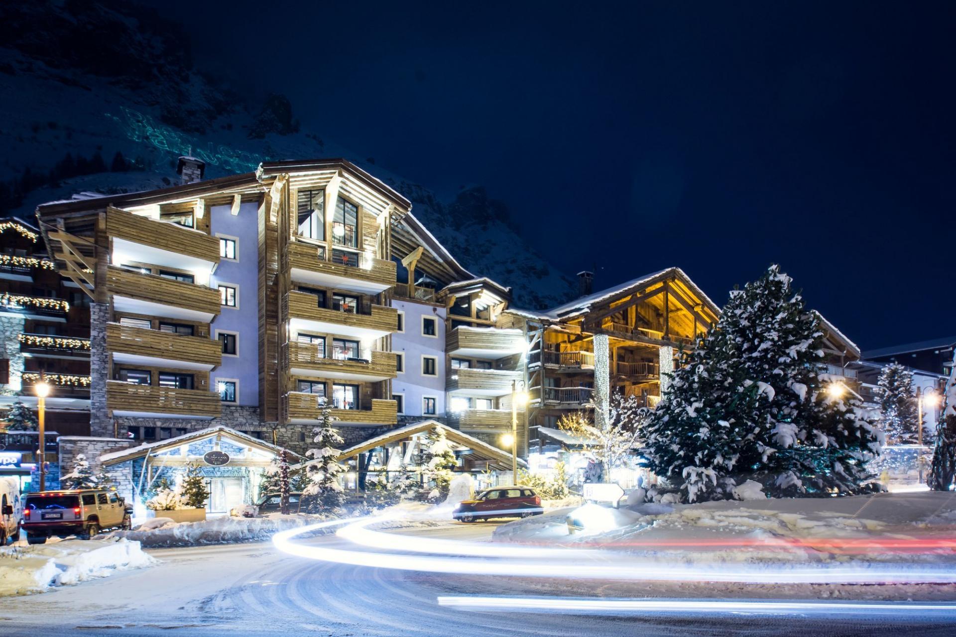 A BEAUTIFUL PENTHOUSE IN VAL D'ISERE IN THE ALPS FOR A PERFECT SKI HOLIDAY